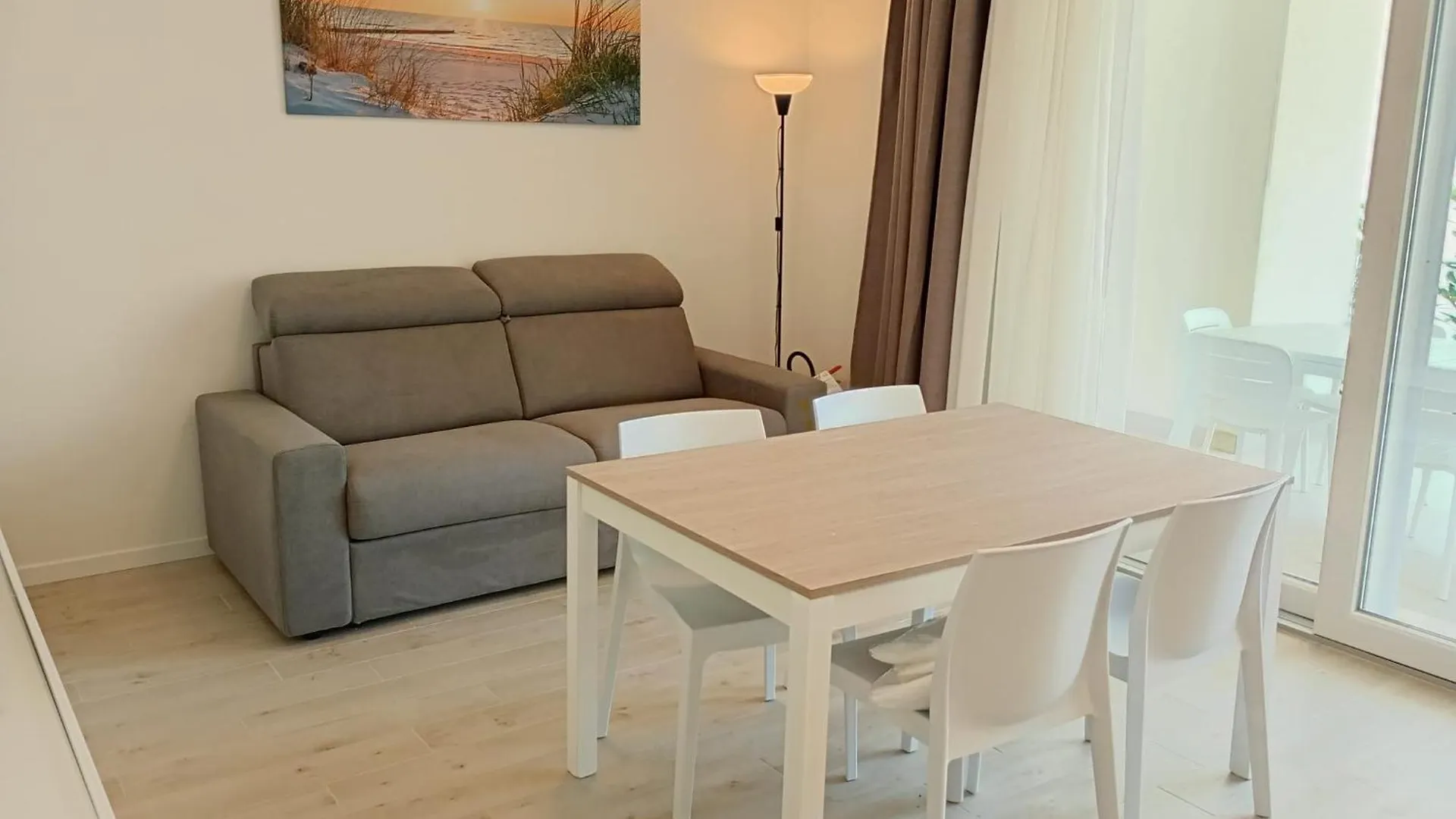 Residence Florinas Con Piscina - Family Apartments Lido Di Jesolo