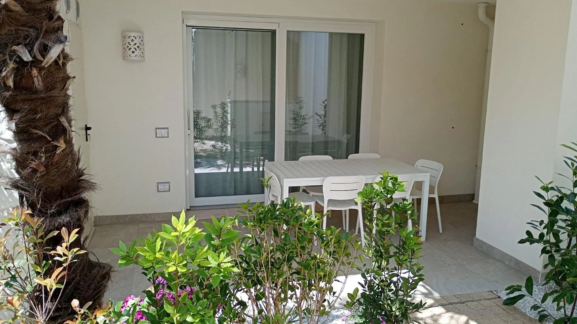 Residence Florinas Con Piscina - Family Apartments Lido Di Jesolo